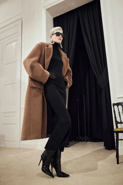 Look 4